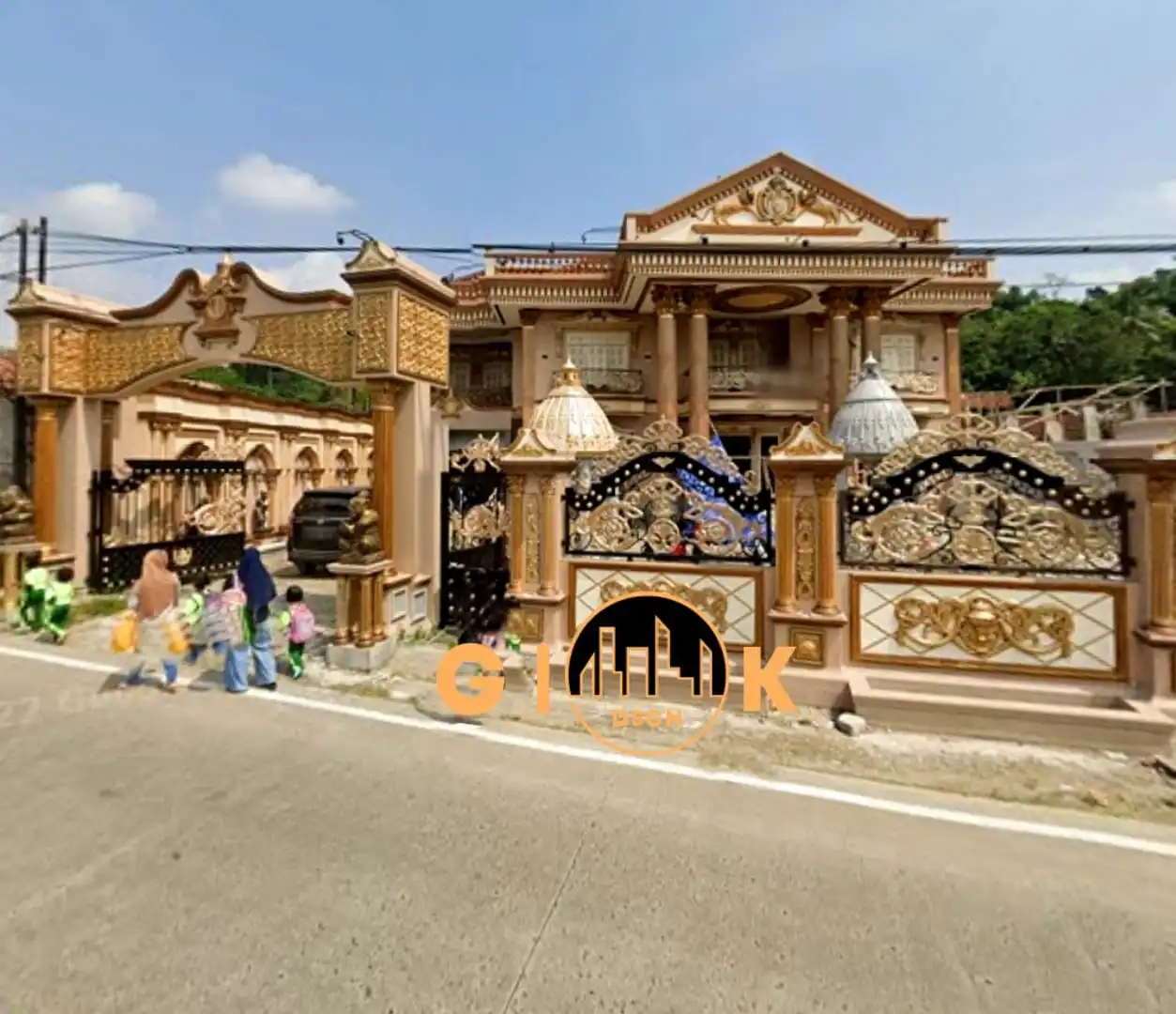 Konstruksi Rumah Bapak Ateng